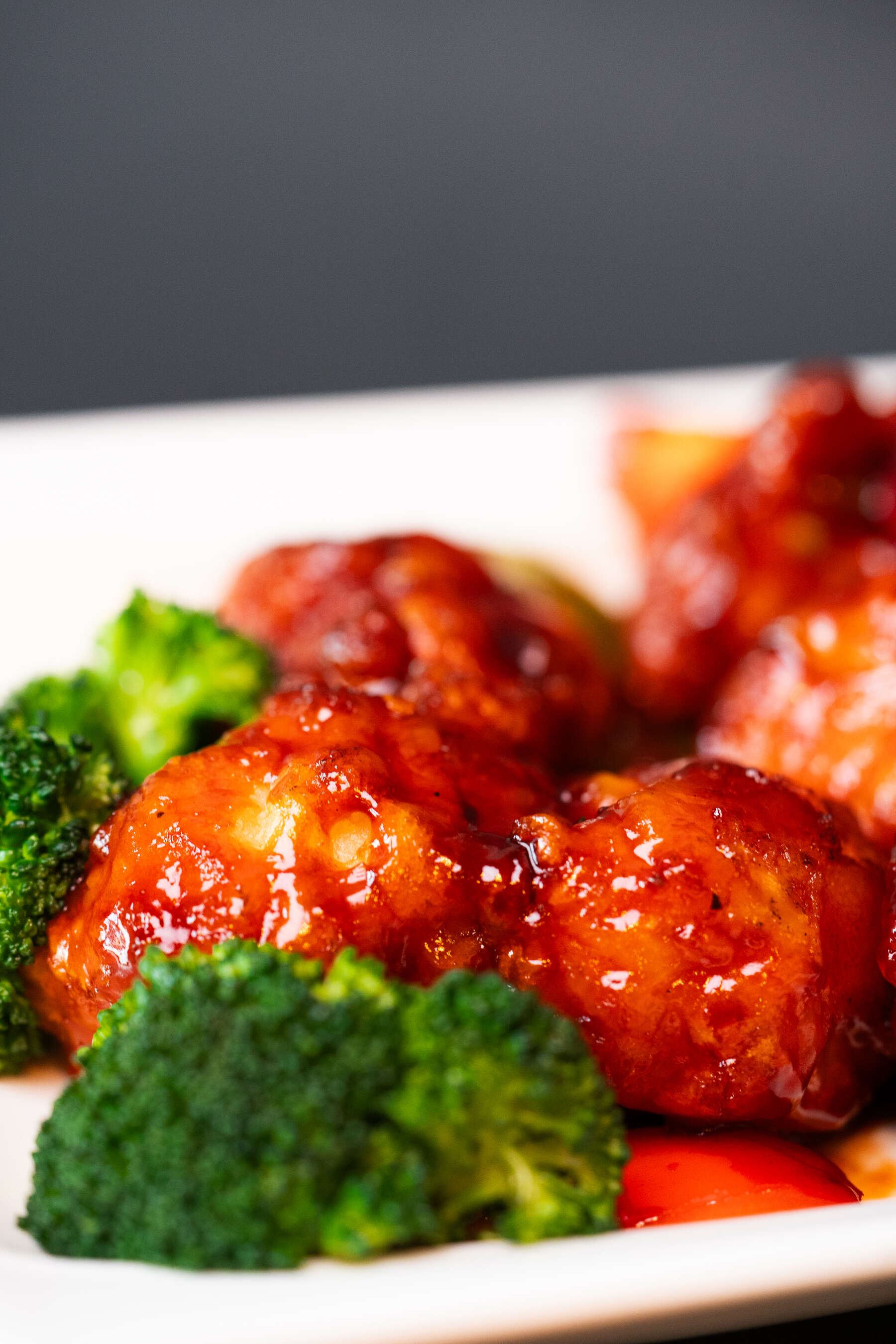Glazed chicken with broccoli